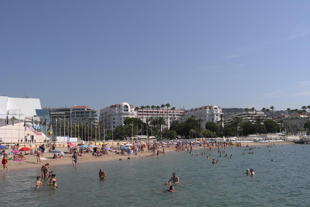 Cannes - Croisette - Palais Des Festivals Luaran gambar